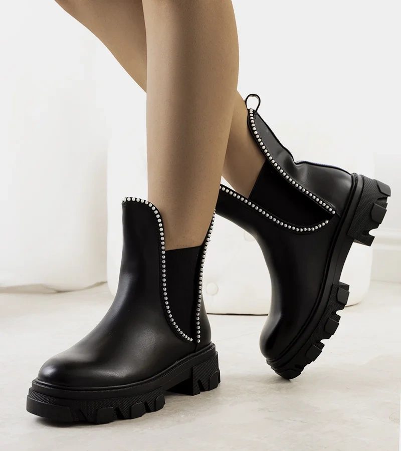 Cizme negre pe talpă de tractor Fermo