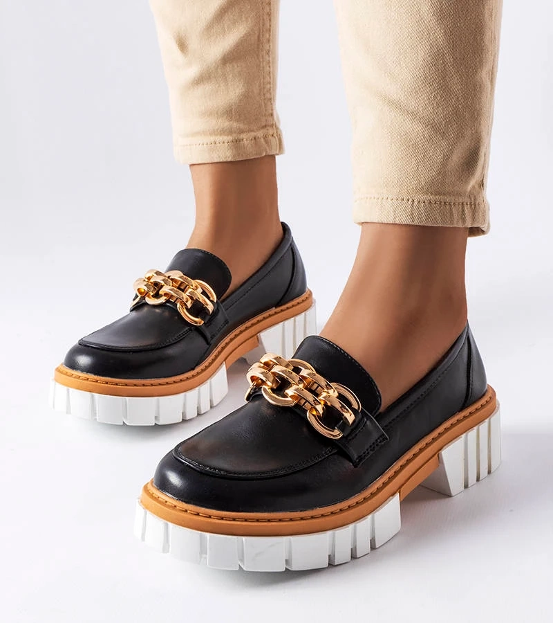 Mocasini negri pe o talpă Casgrain groasă