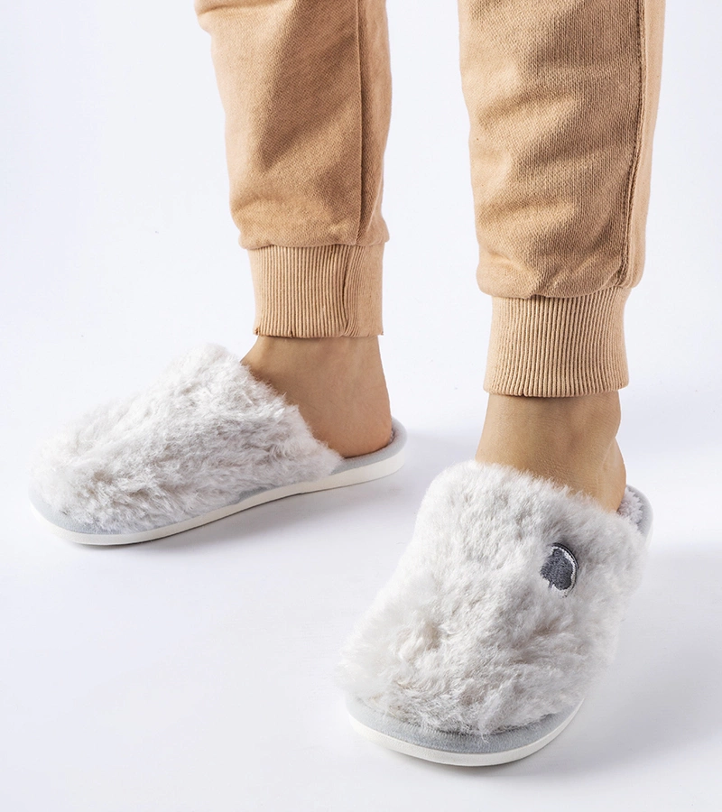 Pantofii călduroși gri cu broderie Alessio