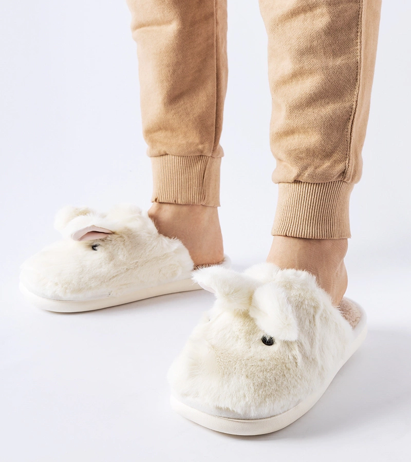 Pantofi de casă albi și călduroși cu urechi Daniela