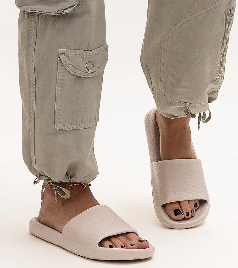 Papuci bej de spumă Primula