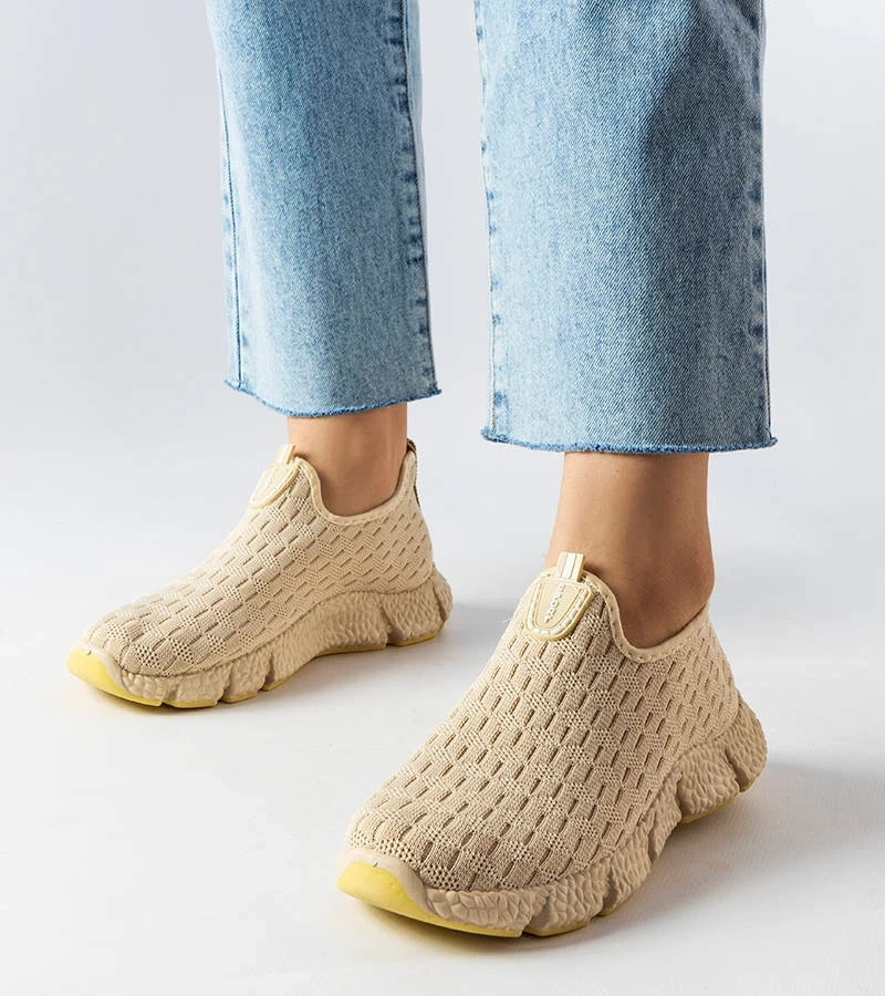 Adidași sport de culoare bej deschis Obenor slip-on