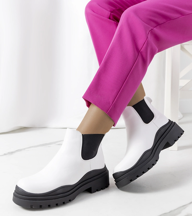 Cizme albe pe talpă înaltă de Wekey