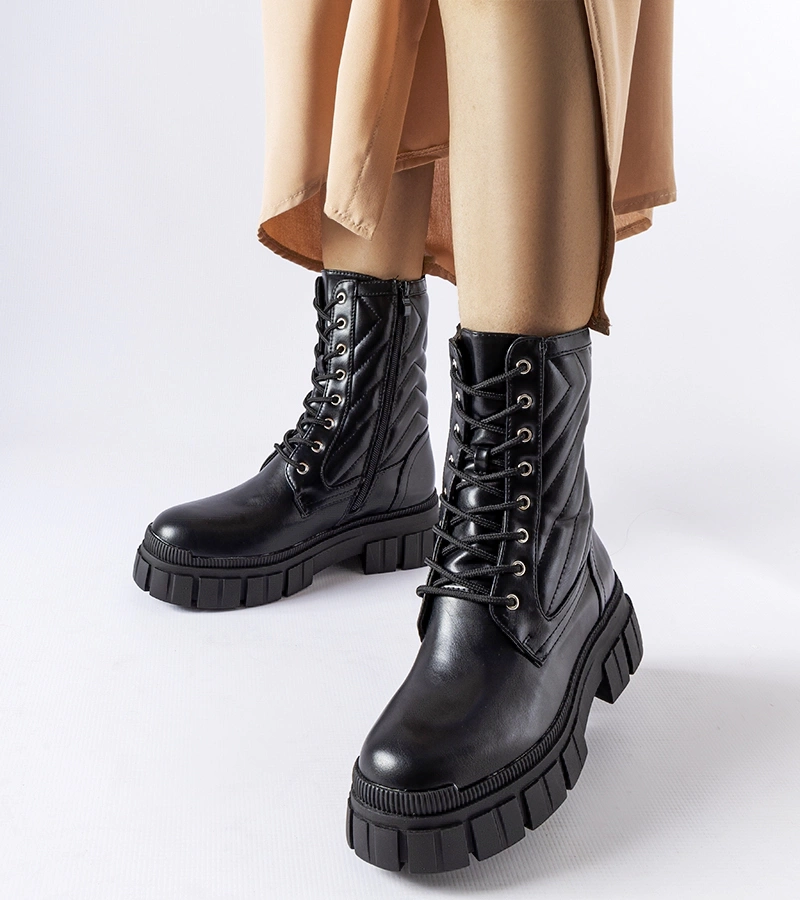 Pungi negre înfrumusețate cu quilting de Fiacre