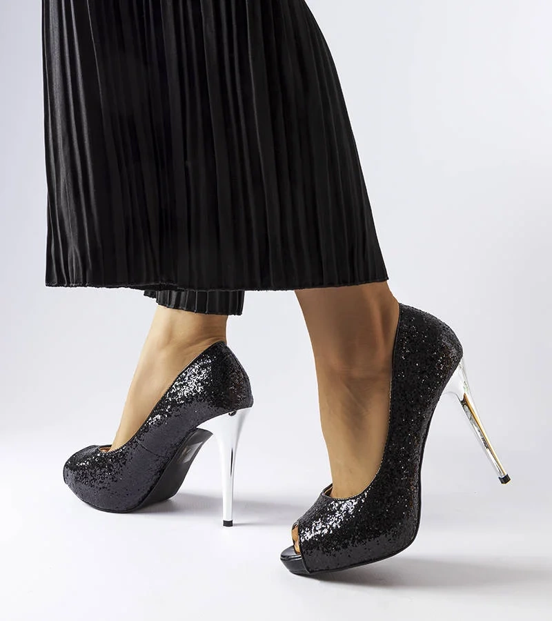 Pantofi stiletto cu paiete negre de Statale
