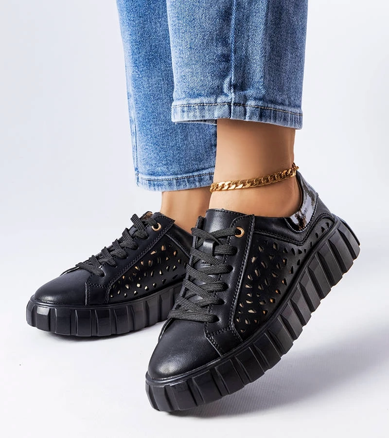 Adidași negri cu inserții Patch aurii