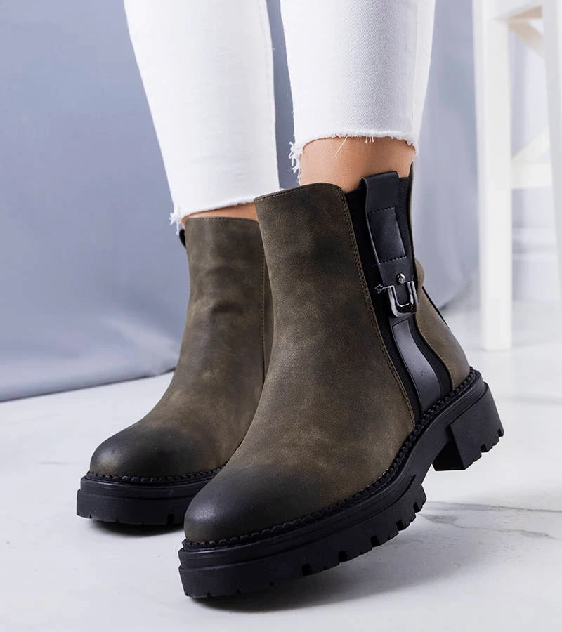 Cizme verzi izolate Xiomara