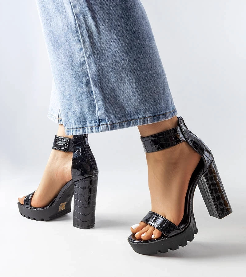 Sandale Knoxville negre cu imprimeu din piele de șarpe