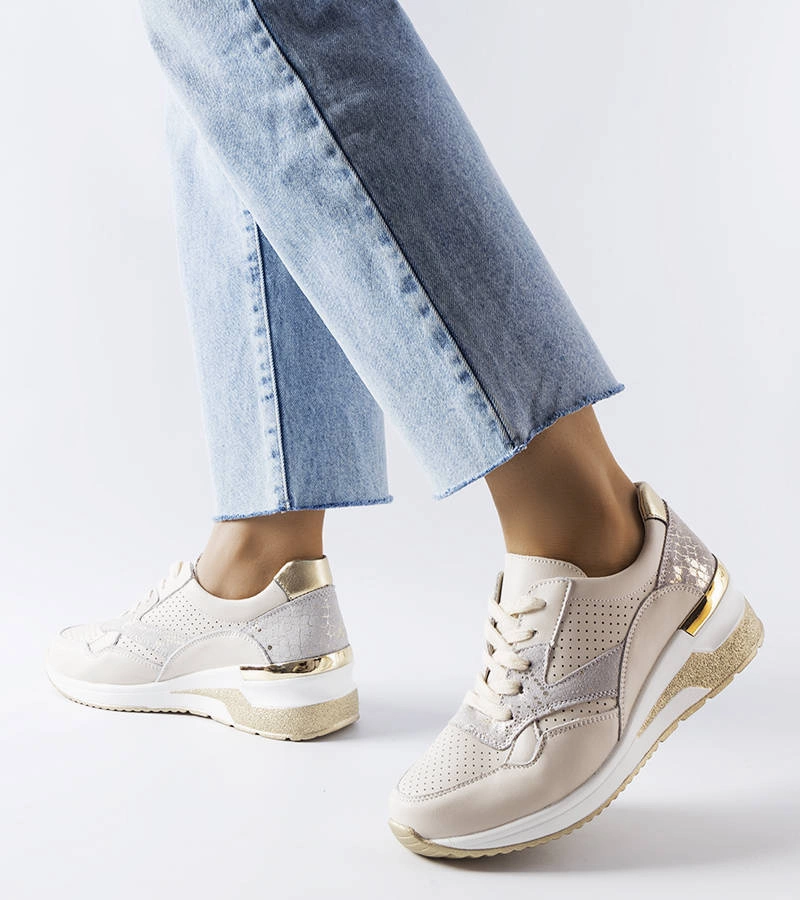 Adidași Manfrin din piele bej perforată Manfrin