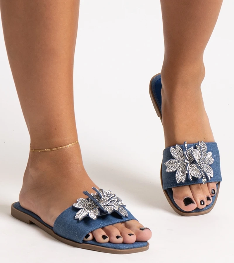 Papuci albaștri cu floare de zirconiu de la Vendula