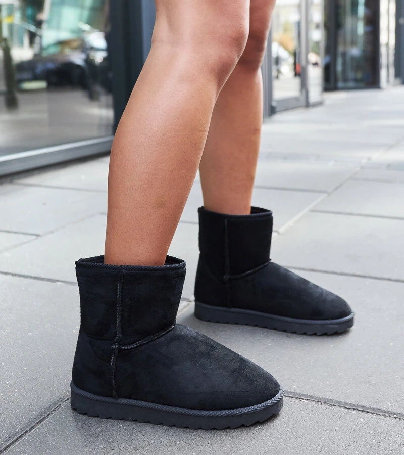 Bocanci negri căptușiți Custonaci