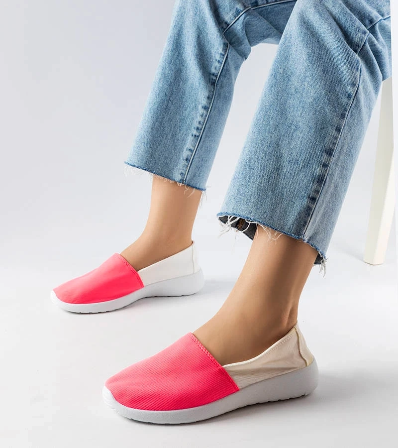 Pantofi de sport slip-on albi și roz de la Winding