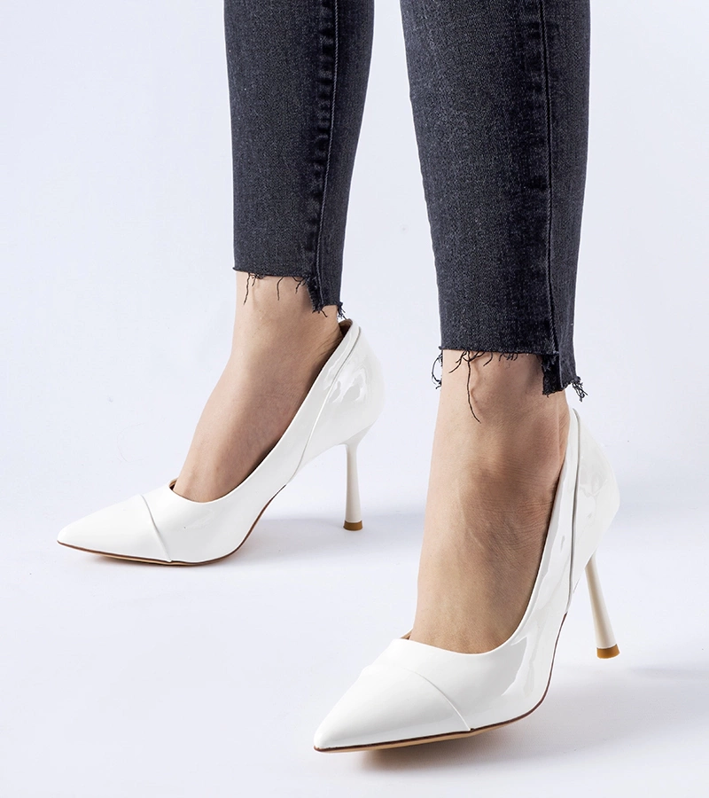 Tocuri cu vârf alb lacuit Inferiore