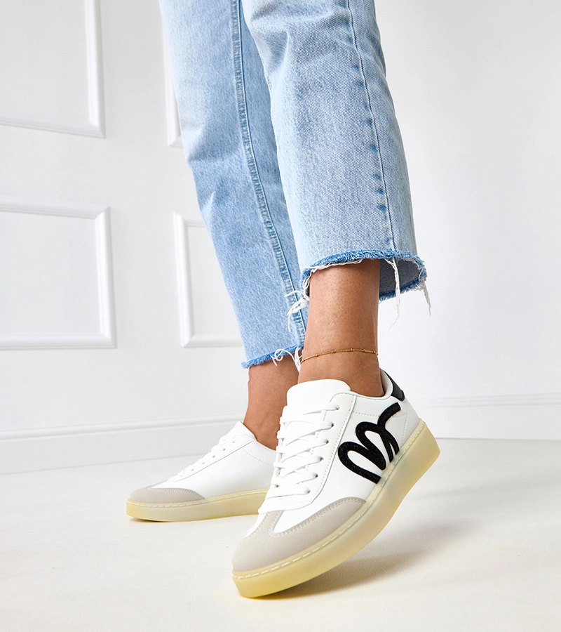 Adidași albi pe platformă cu motiv negru Izabell