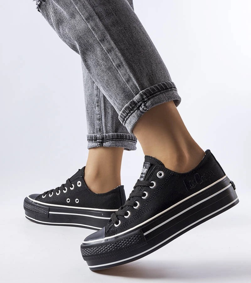 Pantofi de sport Lee Cooper negri LCW-22-31-0843L