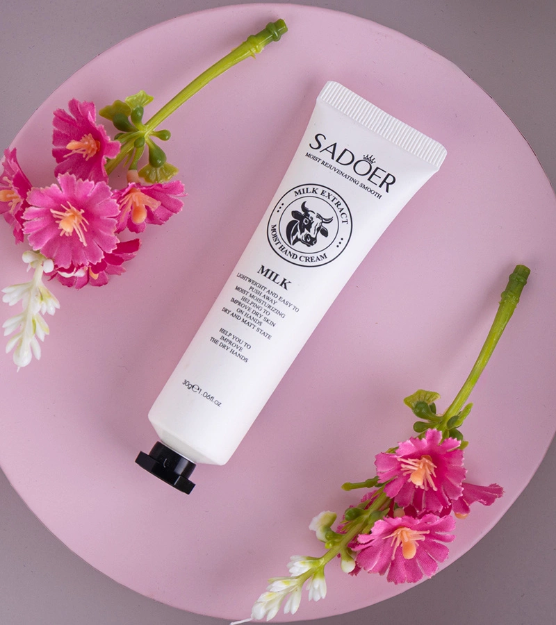 Cremă de mâini hidratantă SADOER Extract de lapte 30 g