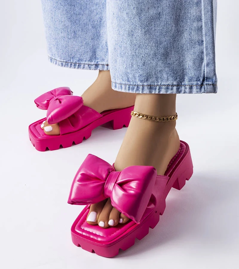 Flip-flops fucsia cu talpă de tractor de la Bossé