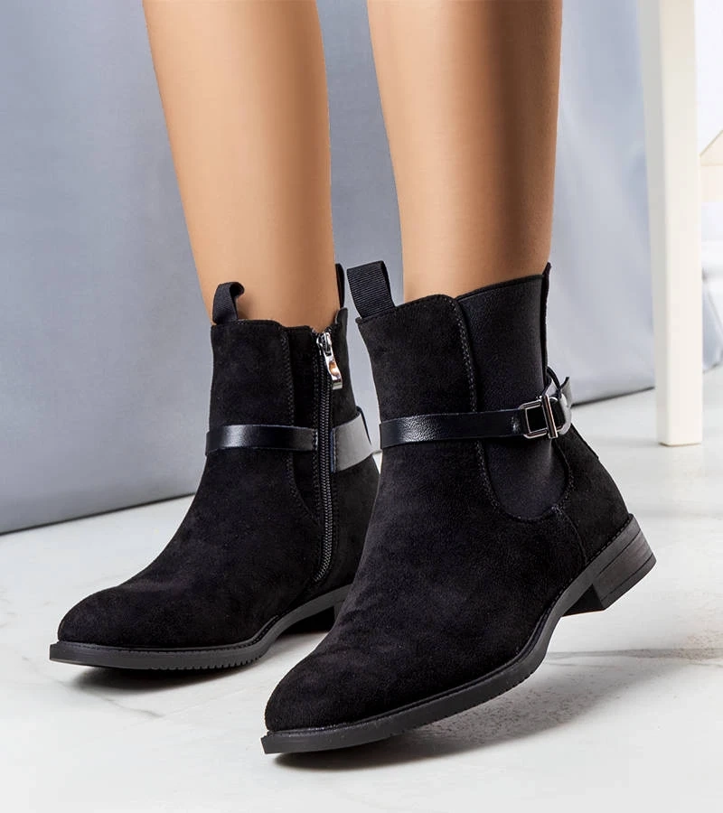 Cizme clasice izolate negre Odila