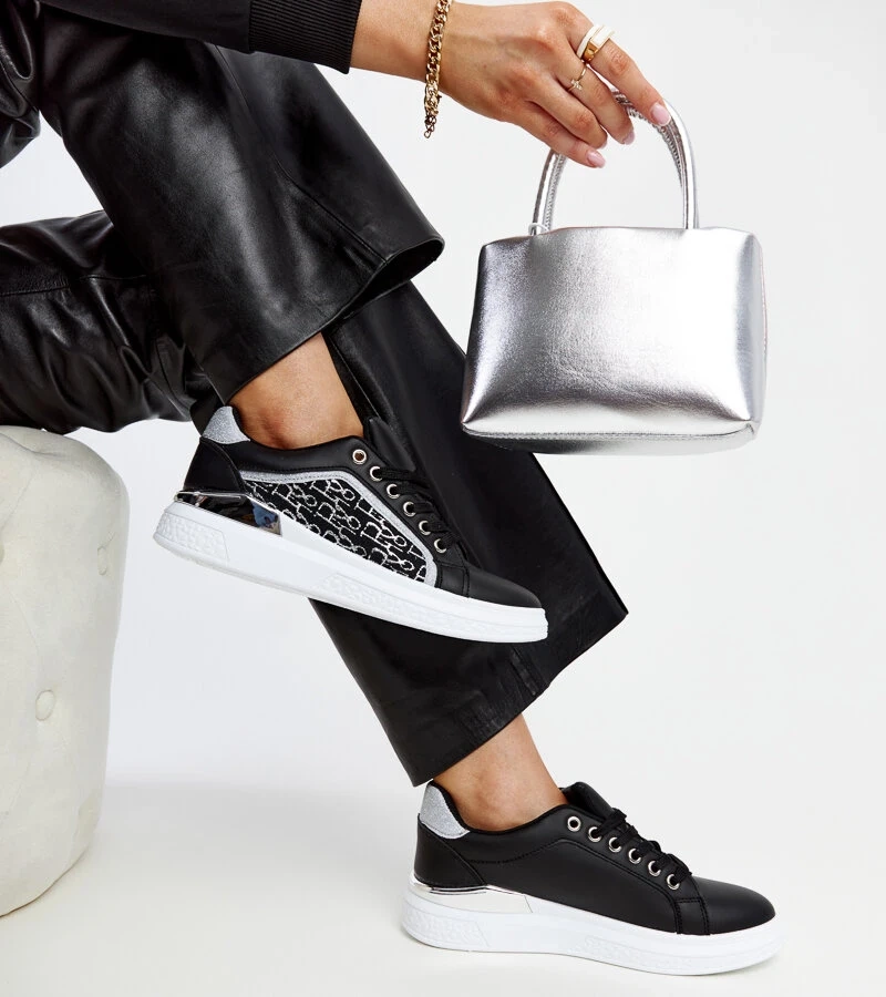 Fekete platformos tenisicuțe cu sclipici