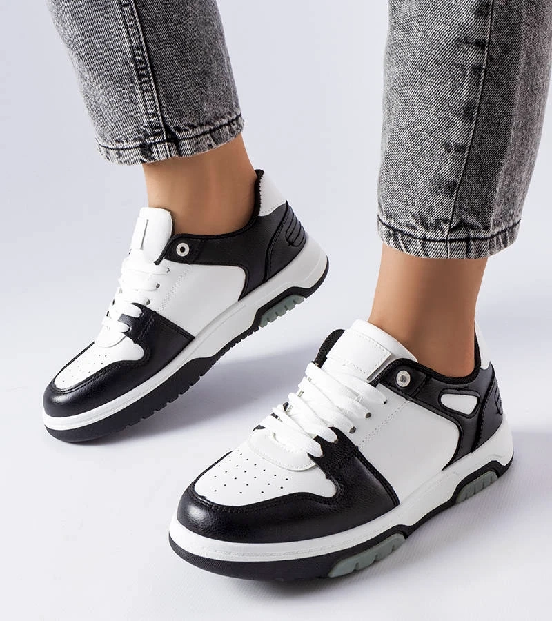 Adidași negri cu platformă Kristie