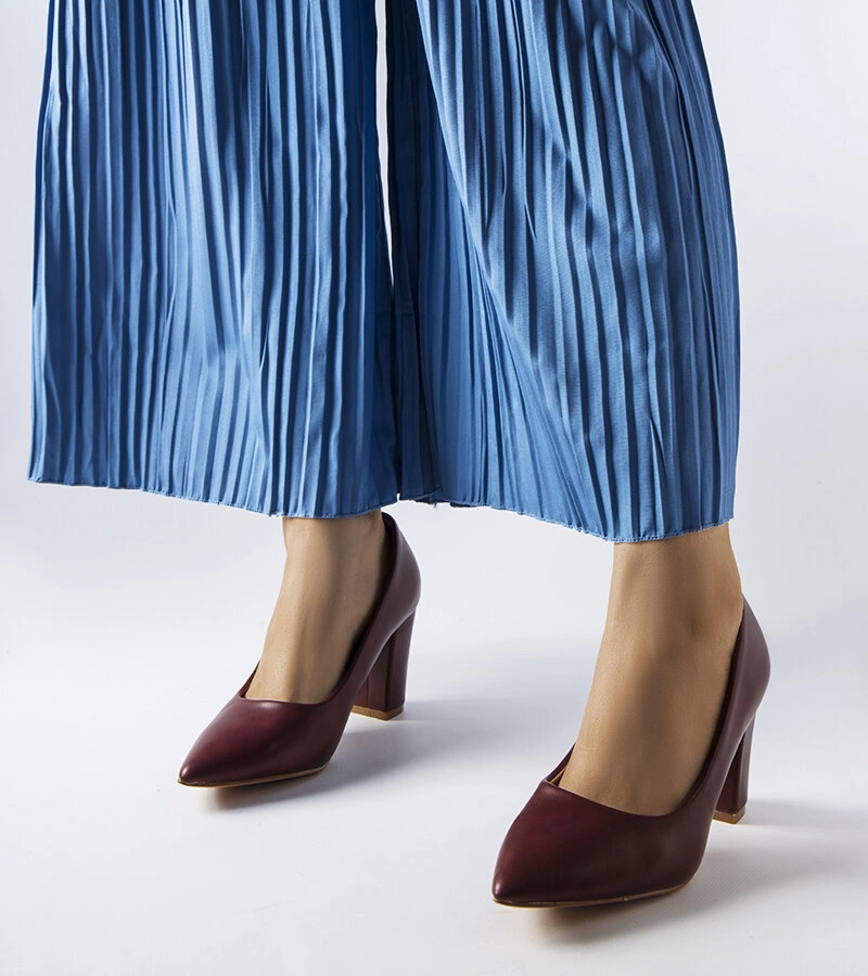 Pantofi stiletto Maurelle maro