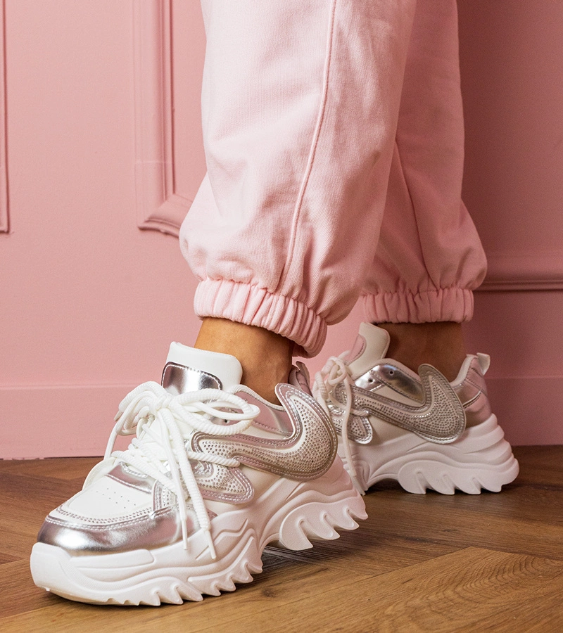 Adidași albi cu talpă masivă și zirconii Albis