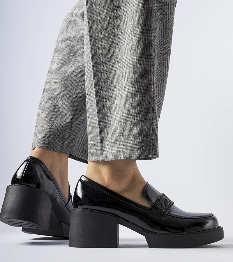 Pantofi negri lacuiți cu toc Harrisburg