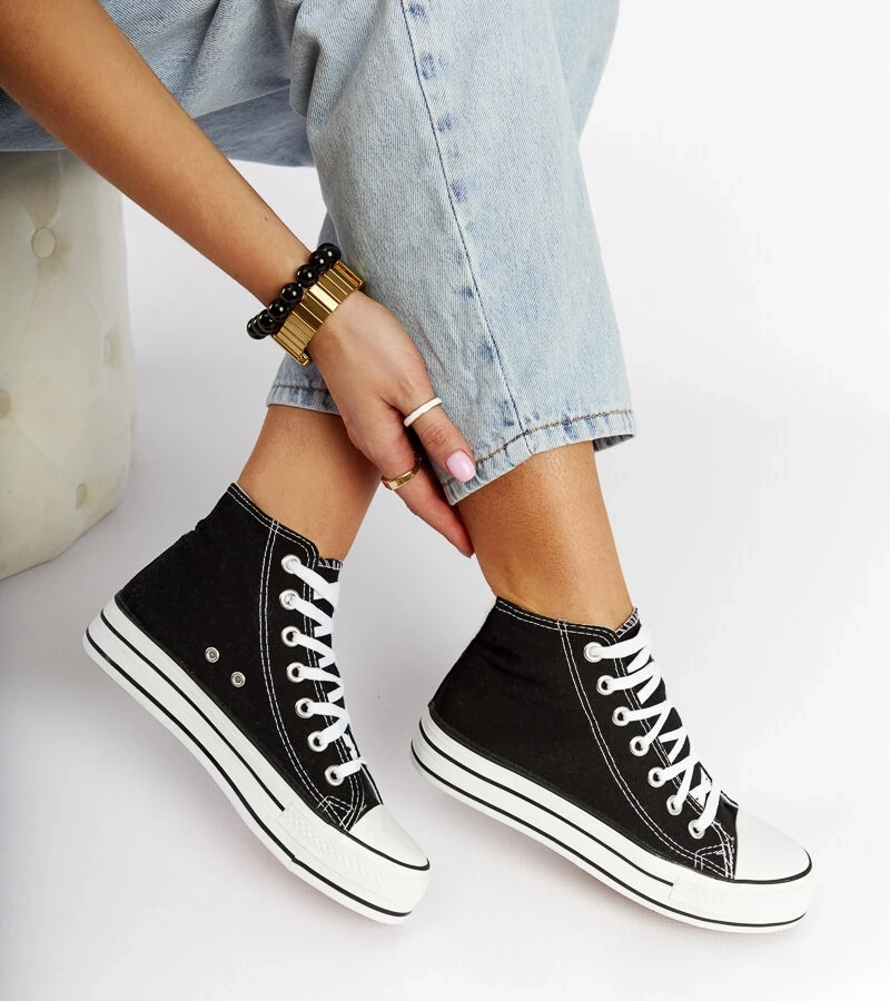 Adidași negri până la gleznă Puglia