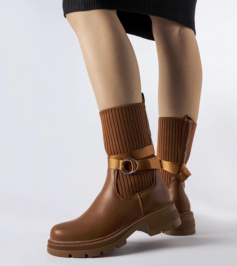 Botine călduroase din lână maro