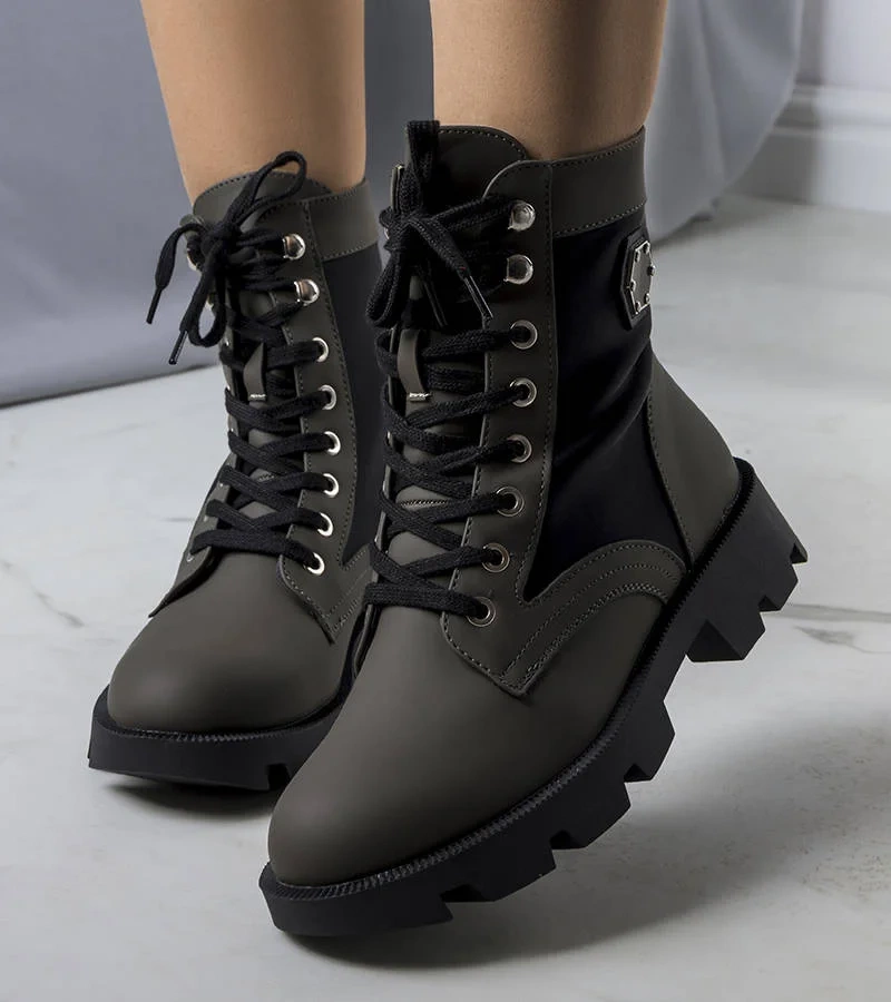 Cizme de vânătoare izolate Green Orozo