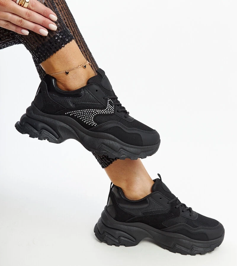 Sneakers negri pe platformă, decorati cu zirconii Maras