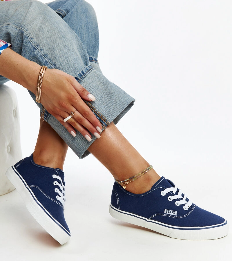 Teniși clasici albaștri Erla