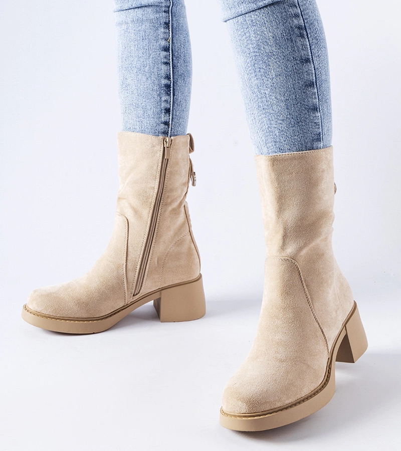 Botine bej cu toc Agordino din ecosu de catifea