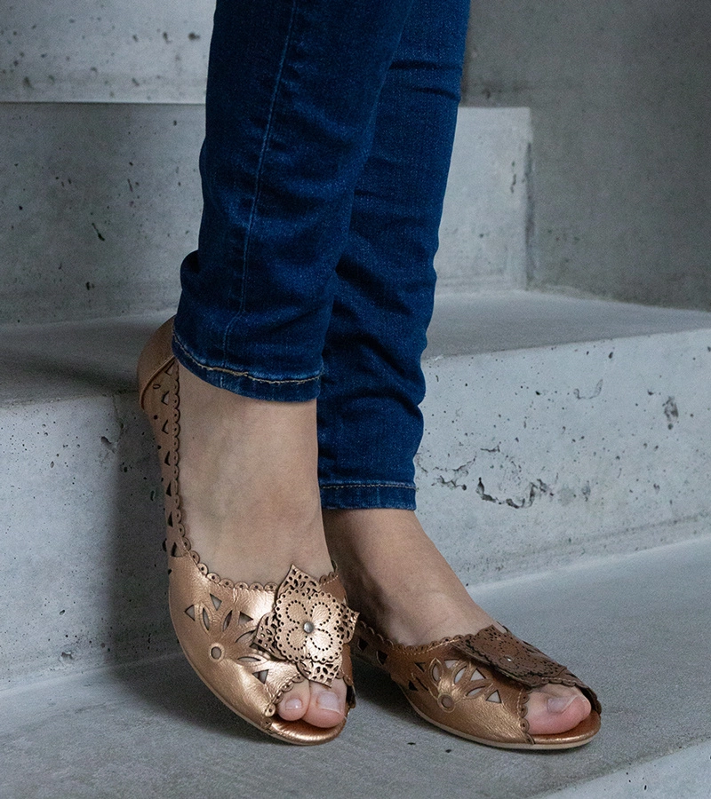 Balerini aurii decupați Lore