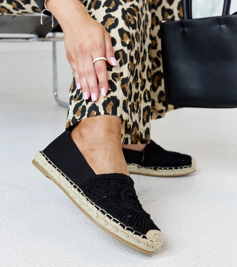 Espadrile negre cu broderie Kalba
