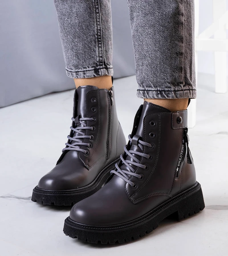 Trening izolat gri Anja