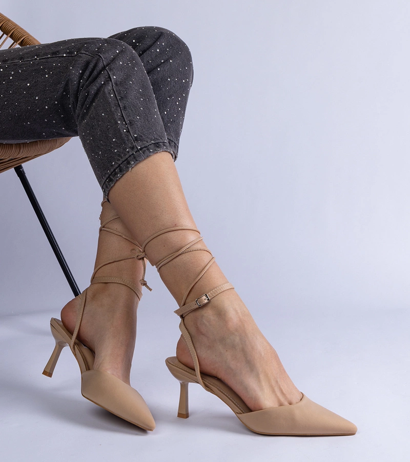 Pantofi stiletto bej cu toc deschis legați în jurul gleznei Viktoriada