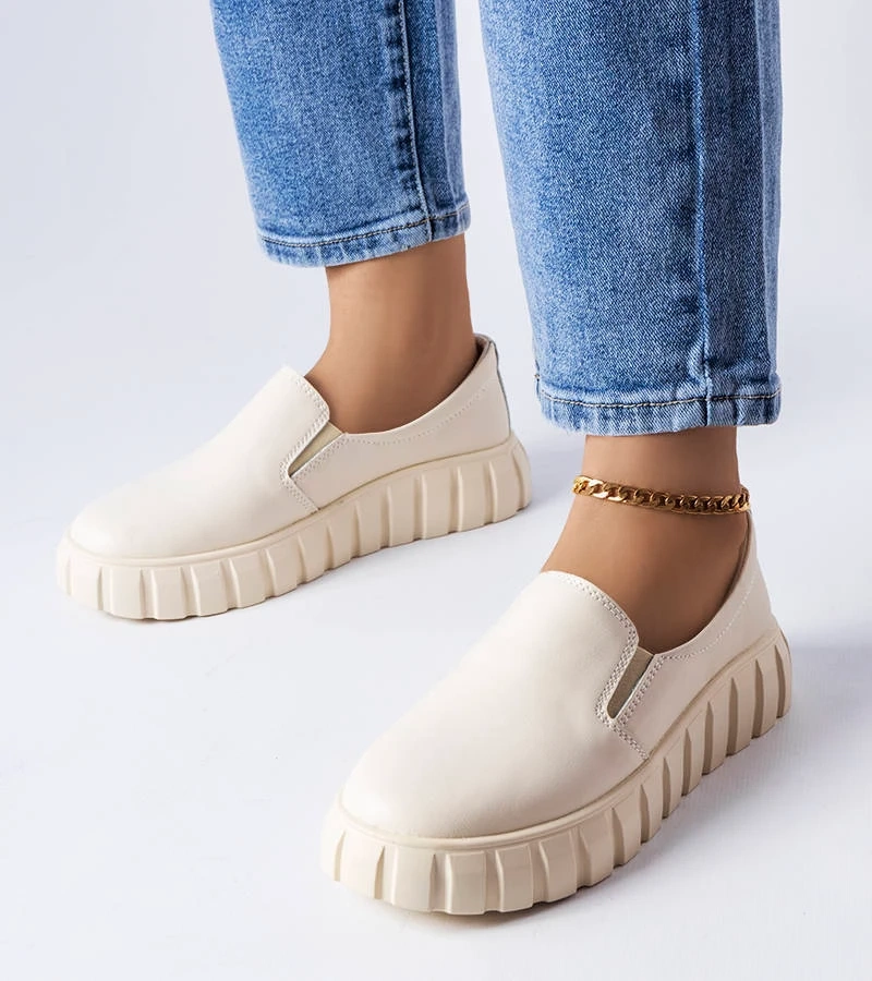 Pantofi cu baretă Igreja bej