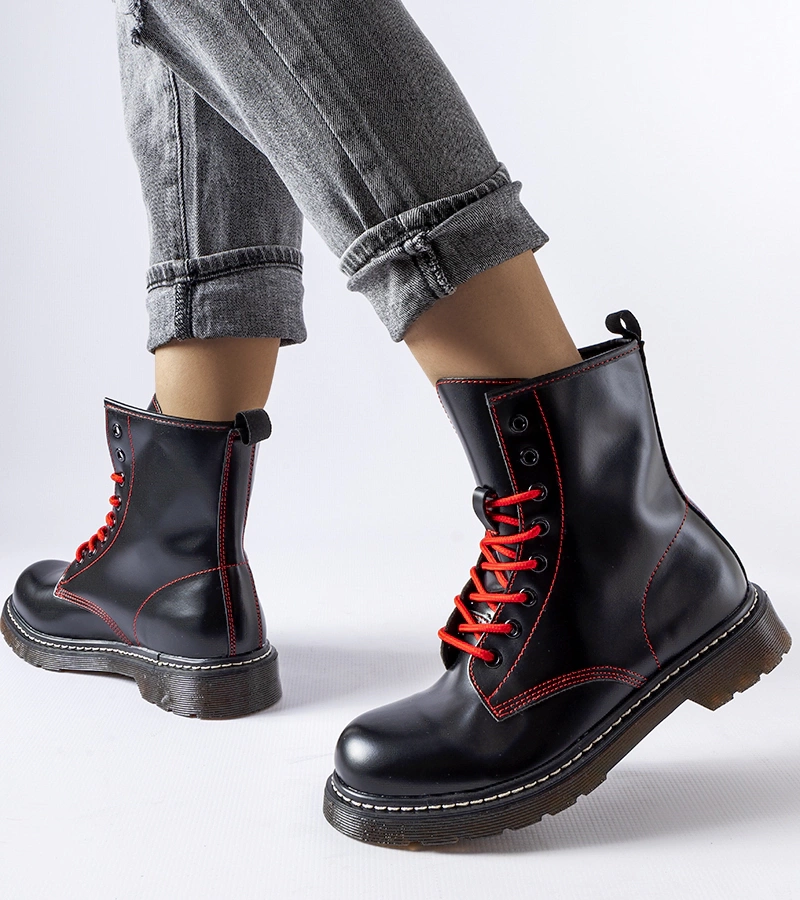 Trappers negri împodobiți cu fir roșu Rocco