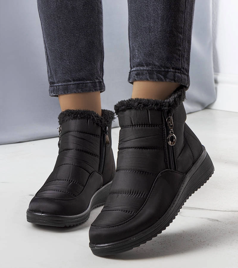 Cizme de zăpadă izolate negre cu blană artificială Blen