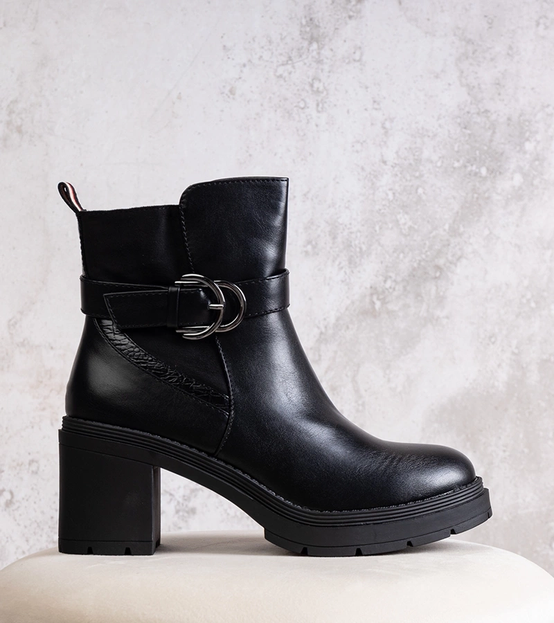 Cizme negre cu toc Mirka