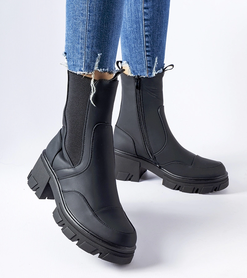 Botine negre cu talpă masivă Mafalda