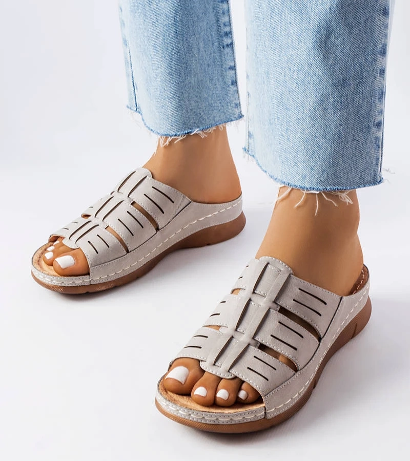 Șlapi gri Jersey pe tocuri