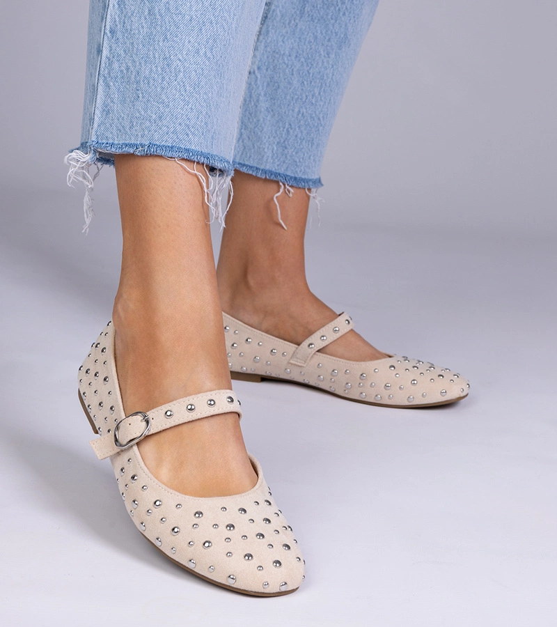 Balerini bej cu ținte și cataramă Salos