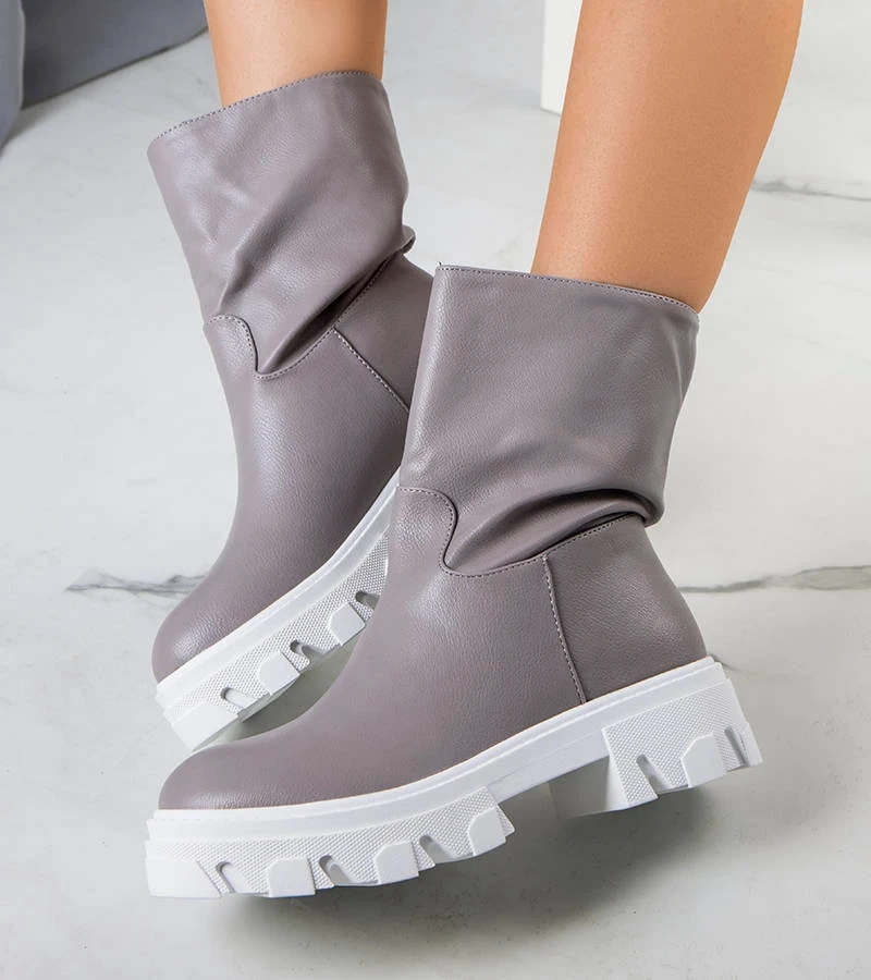 Cizme izolate Nasidi gri