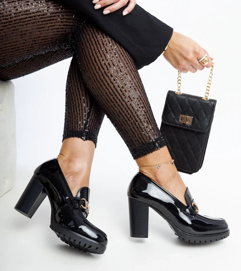 Pantofi cu toc Giacoma, lacuiti în negru