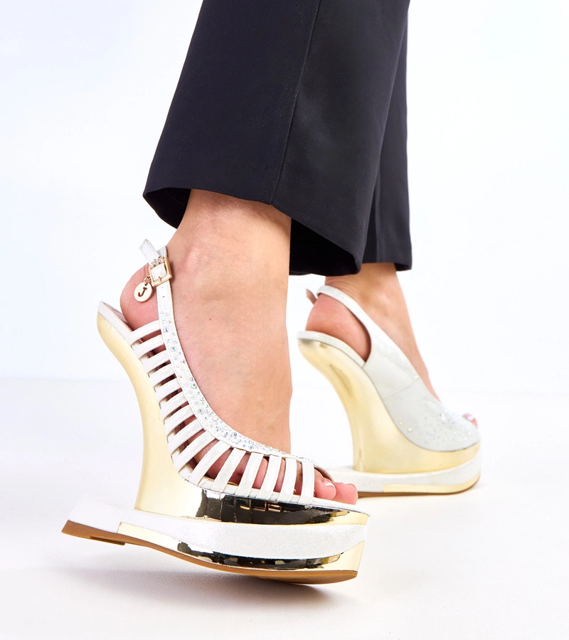 Sandale albe cu zirconii pe toc futurist Kenni