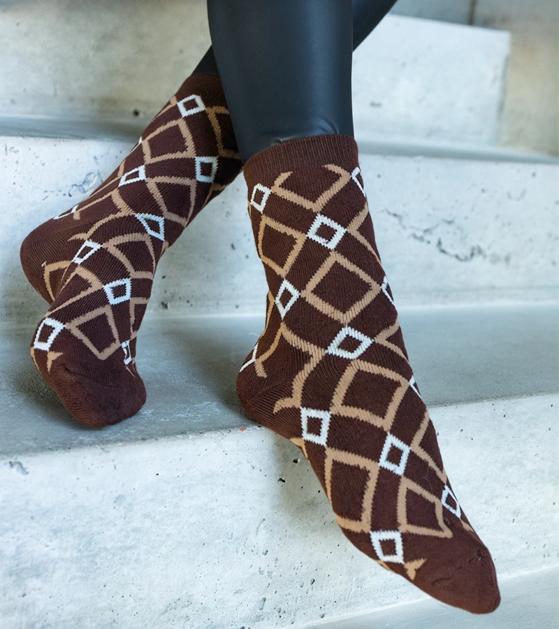 Sosete calde alb-negru Sella