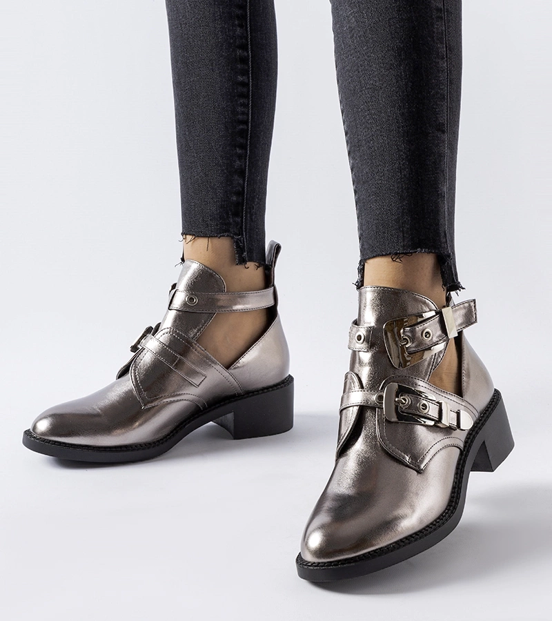 Botine negre metalice cu decupaje adânci Ritaldi