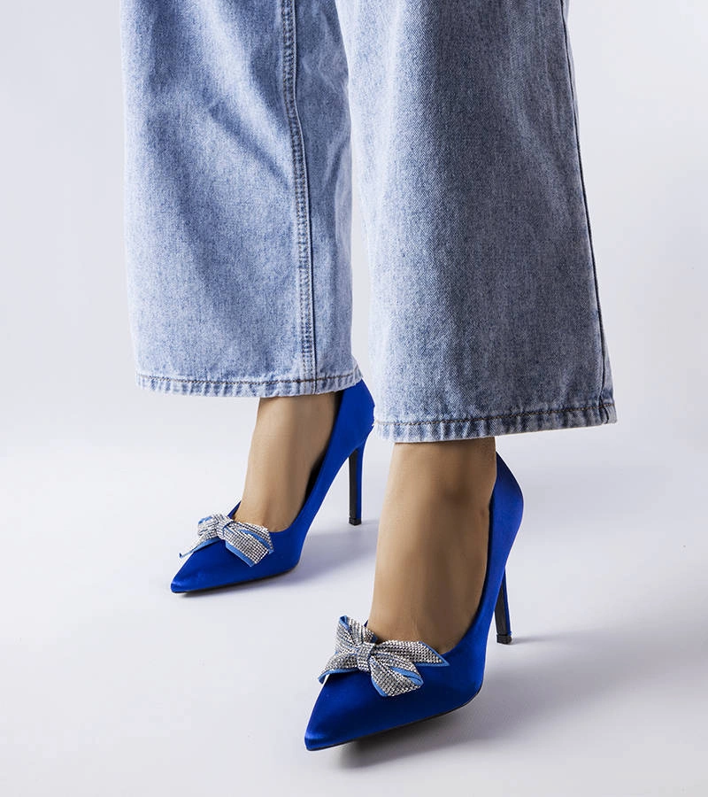 Pantofi stiletto albaștri din satin cu fundiță de Mia